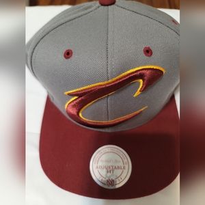 NEW NBA Cleveland Cavaliers Mitchell & Ness snapback hat